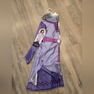 Disney Wish‎ Costume